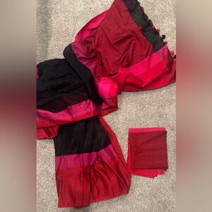 Gorgeous linen pre stitched saree